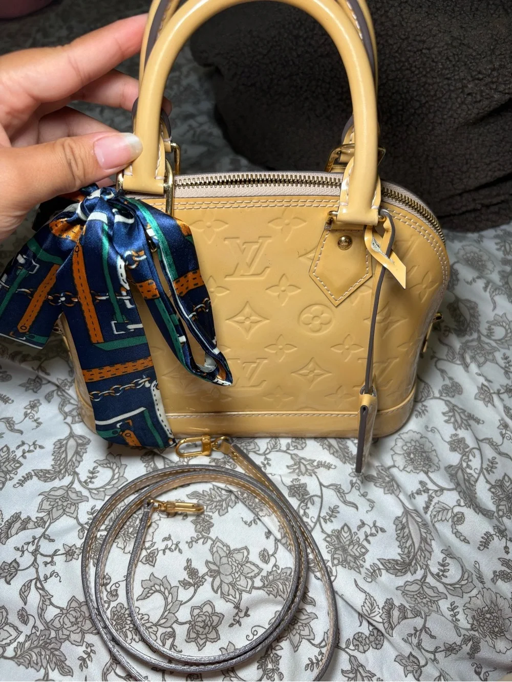 Louis Vuitton Vernis Alma BB Satchel in Beige Patent